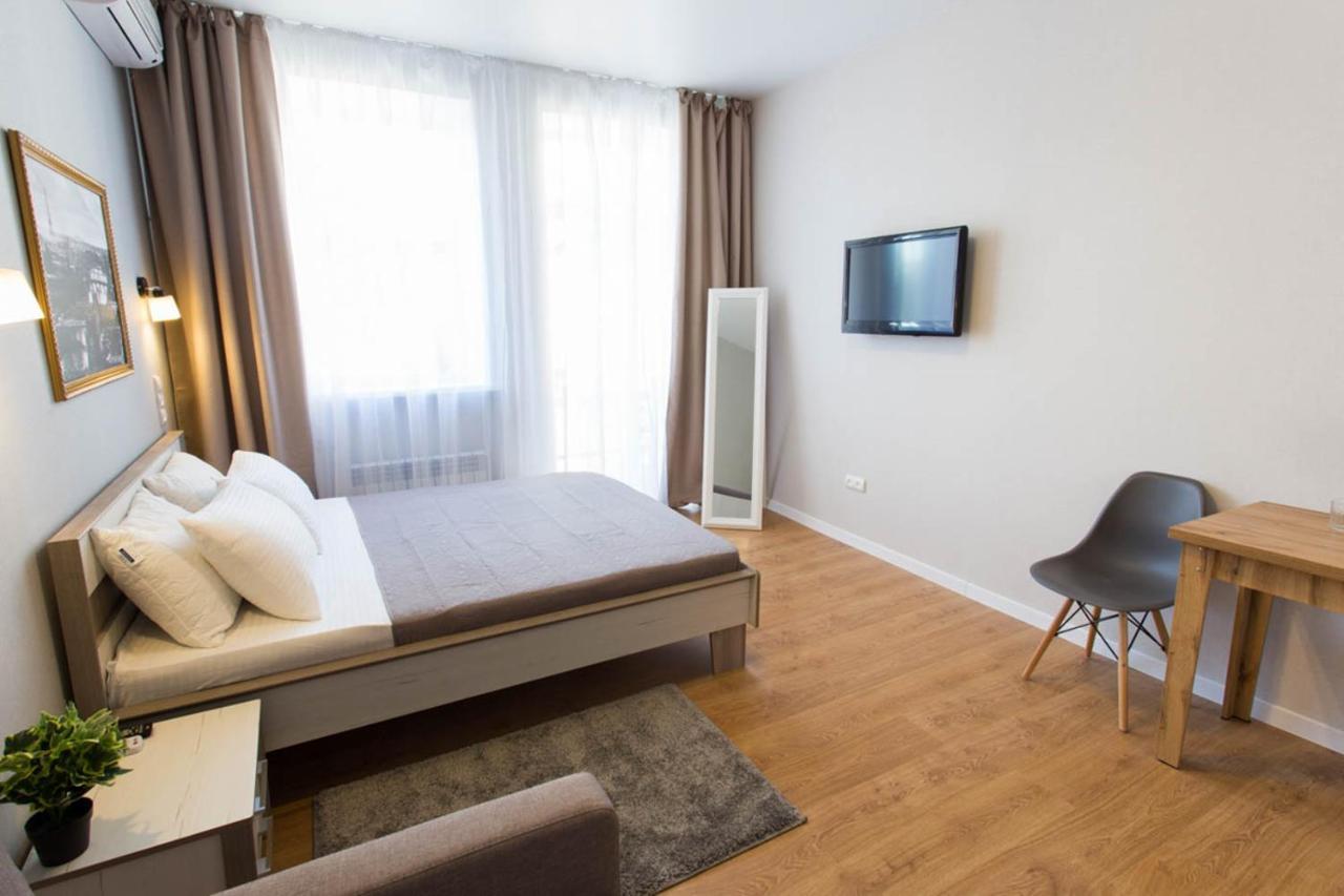 Cozy Apartment Beside Metro Yaroslava Mudroho, Universytet - Chernyshevska Str 95-6 Kharkiv Exterior photo